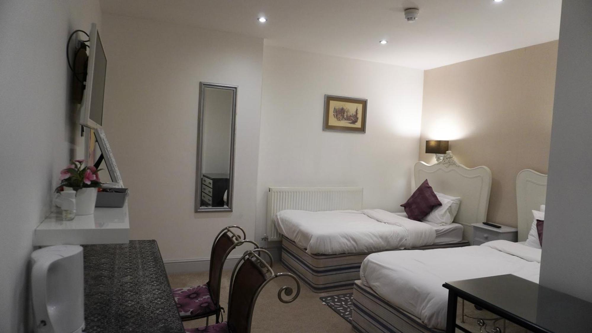 The Bell Shifnal Hotel Luaran gambar