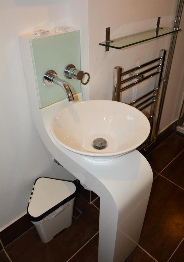 The Bell Shifnal Hotel Luaran gambar